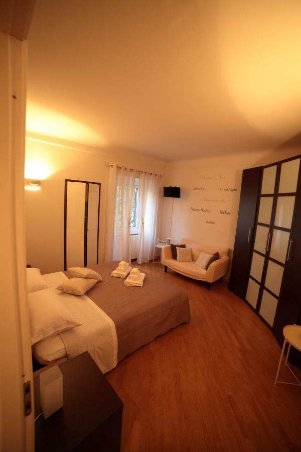 B&B Terrazza Baires - In The Heart Of Milan Exterior photo