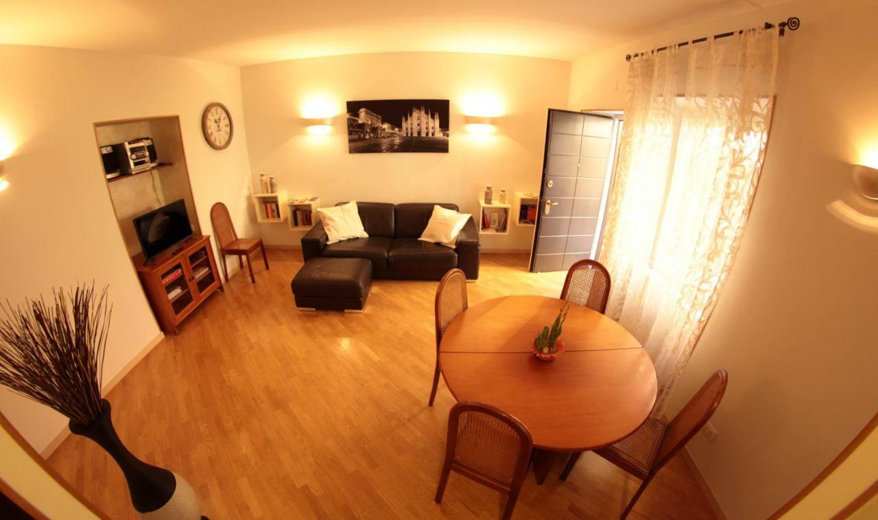B&B Terrazza Baires - In The Heart Of Milan Exterior photo