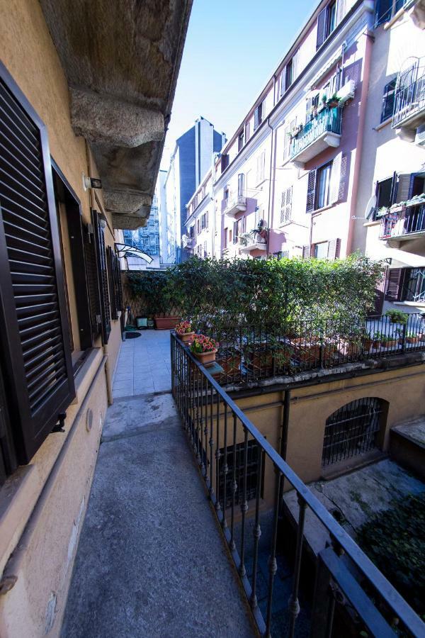 B&B Terrazza Baires - In The Heart Of Milan Exterior photo